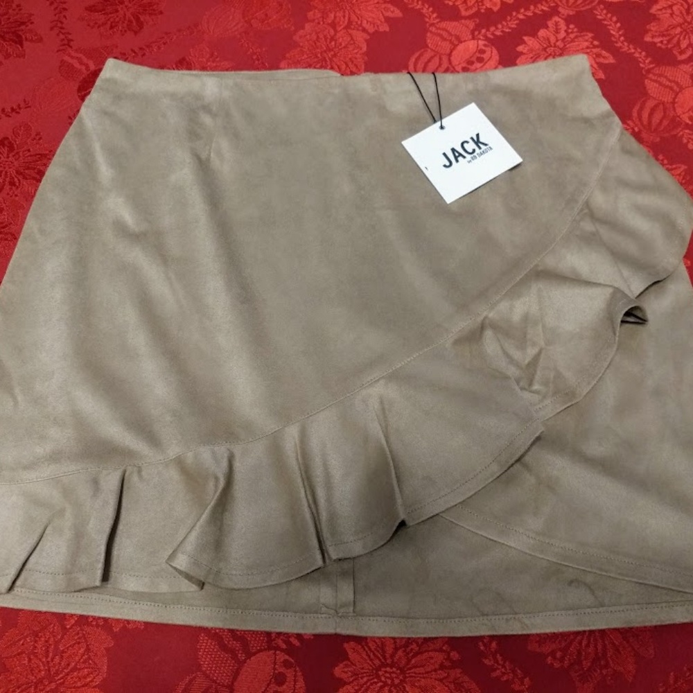 NWT Jack by BB Dakota Khan Faux Suede Ruffle Skirt - Picture 2 of 6